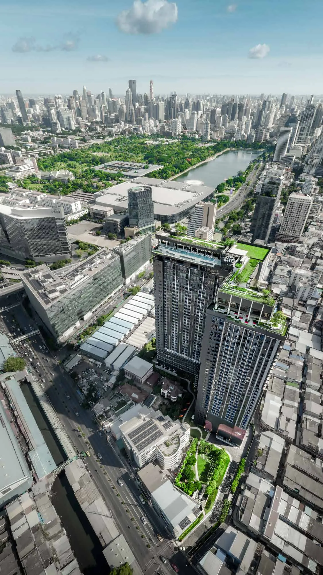 Aerial rendering of the LIFE Rama 4 - Asoke tower and its rooftop garden.